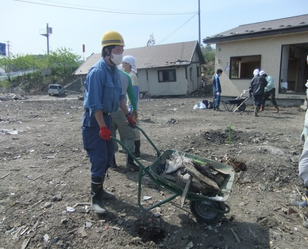 東日本大震災のボランティアに参加